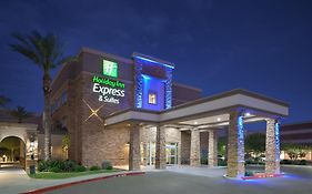 Holiday Inn Express & Suites - Gilbert - East Mesa By Ihg